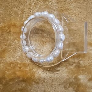 Chic White Baroque Freshwater Pearl Bracelet